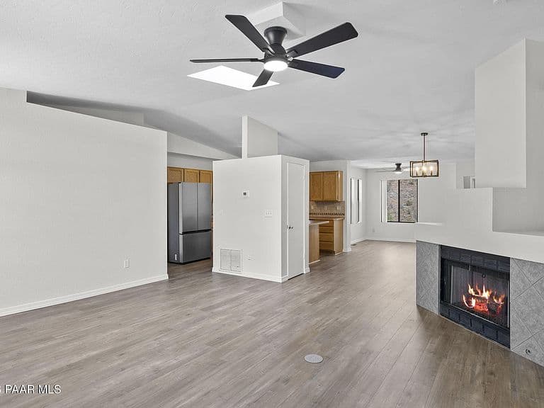 1542 Mediterranean Ct photo 3