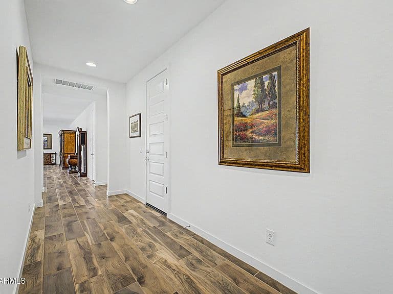 3221 E RANCHHAND Drive photo 4