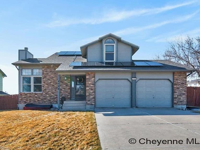 4526 El Camino Dr photo 1