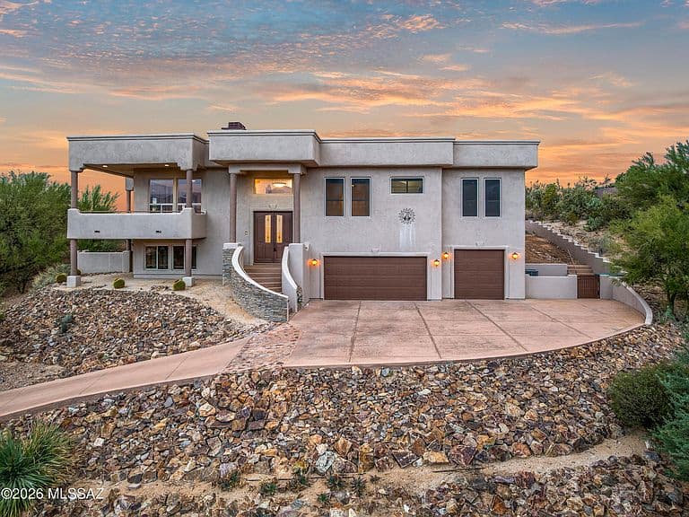 10685 N Summer Moon Pl photo 1
