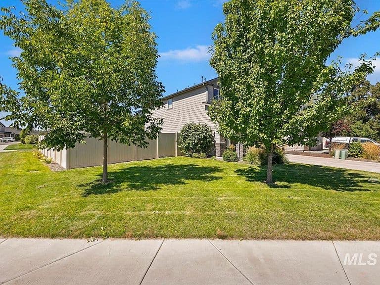 23 N Joseph Dr photo 5