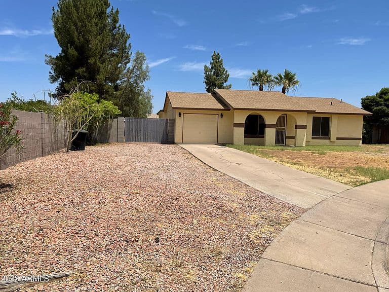 2834 E JUANITA Avenue photo 5