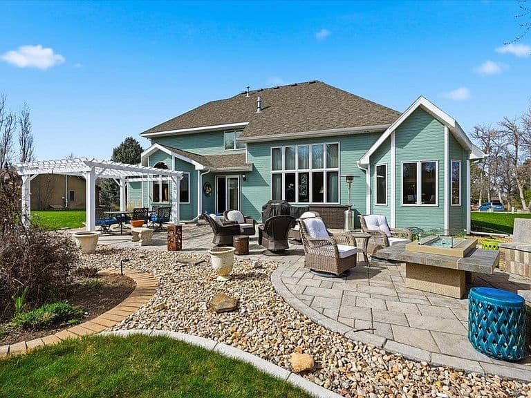108 Clark Ln photo 4