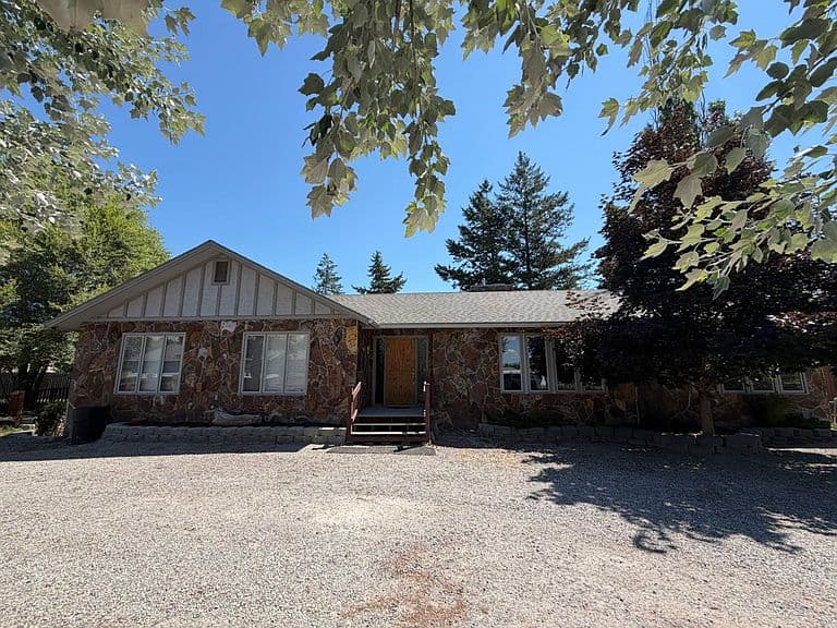129 Sleepy Hollow Rd photo 1