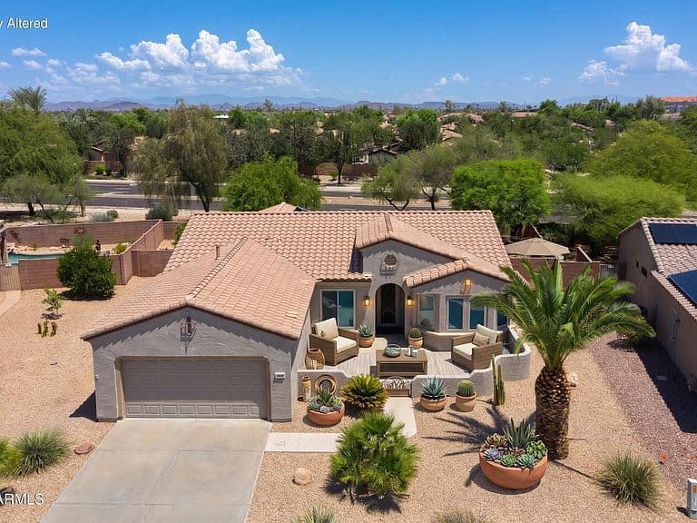 18849 N SUMMERBREEZE Way photo 1