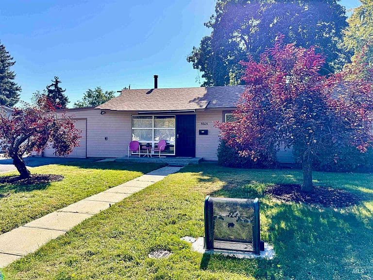 5605 W Kootenai St photo 2
