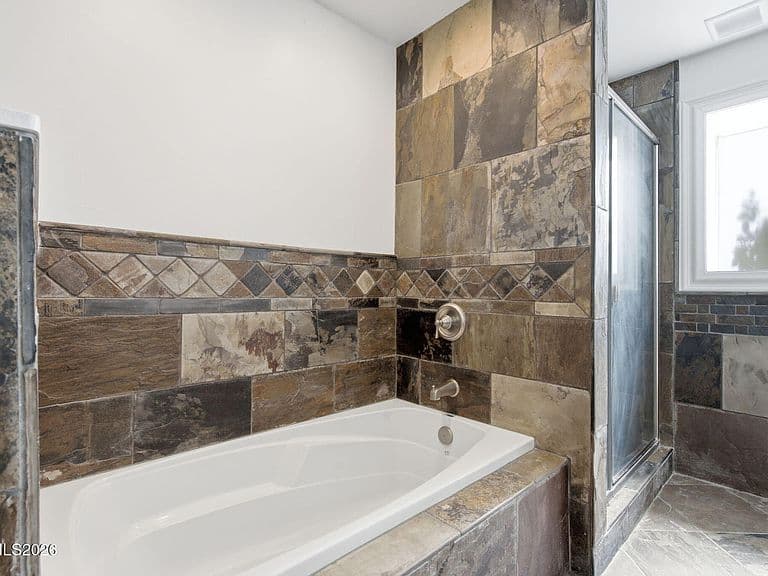 1406 La Loma Dr photo 5