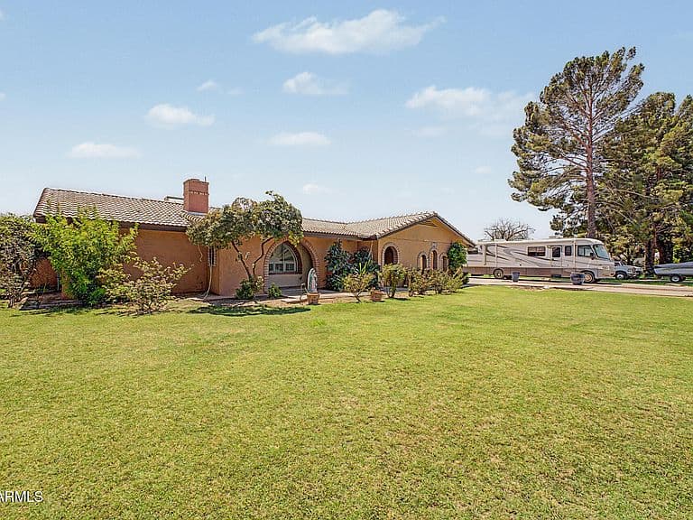 10517 W CATALINA Drive photo 5