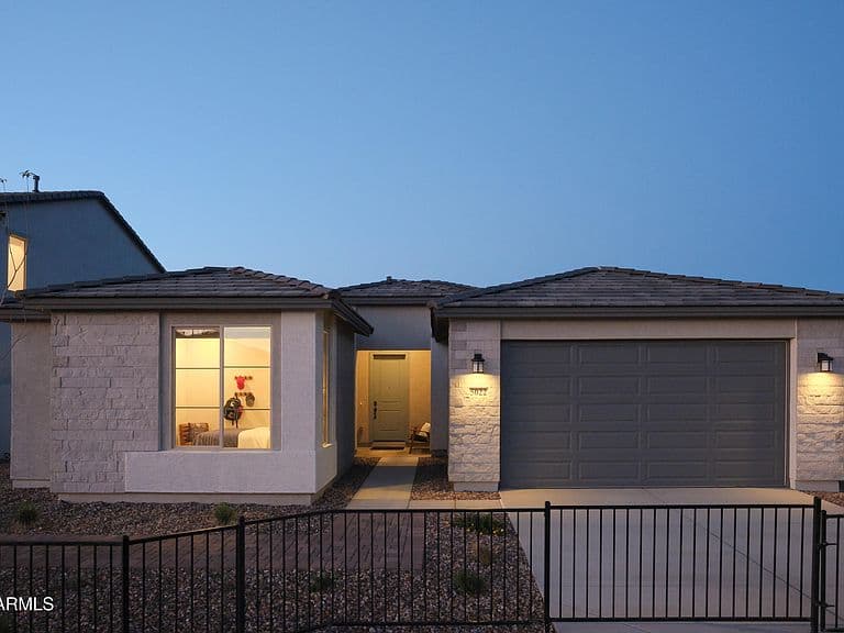 5022 W CAPISTRANO Avenue photo 1