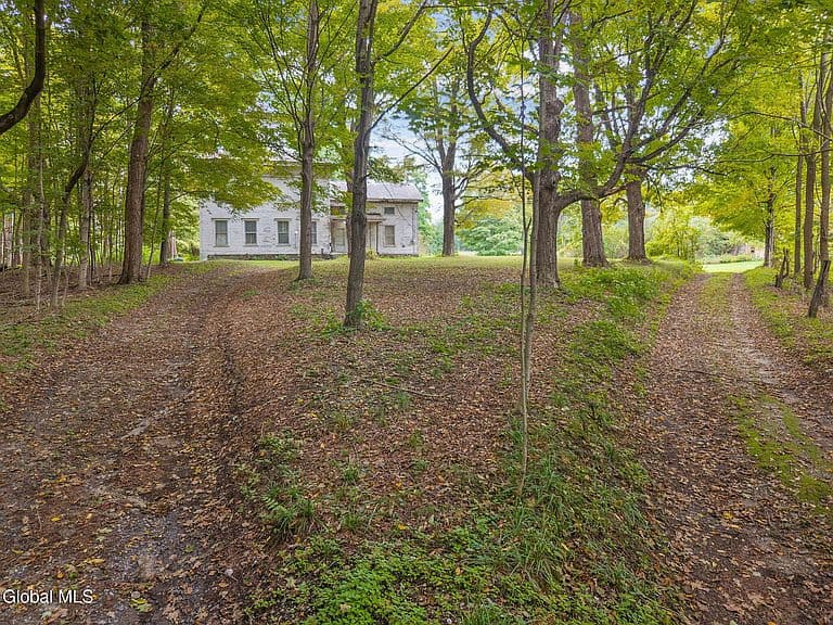 288 Eagle Bridge Road photo 3