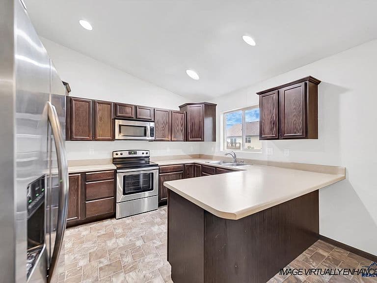 1023 Sagewood St photo 4