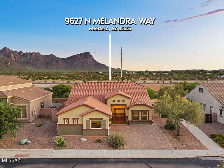 9627 N Melandra Way photo 2