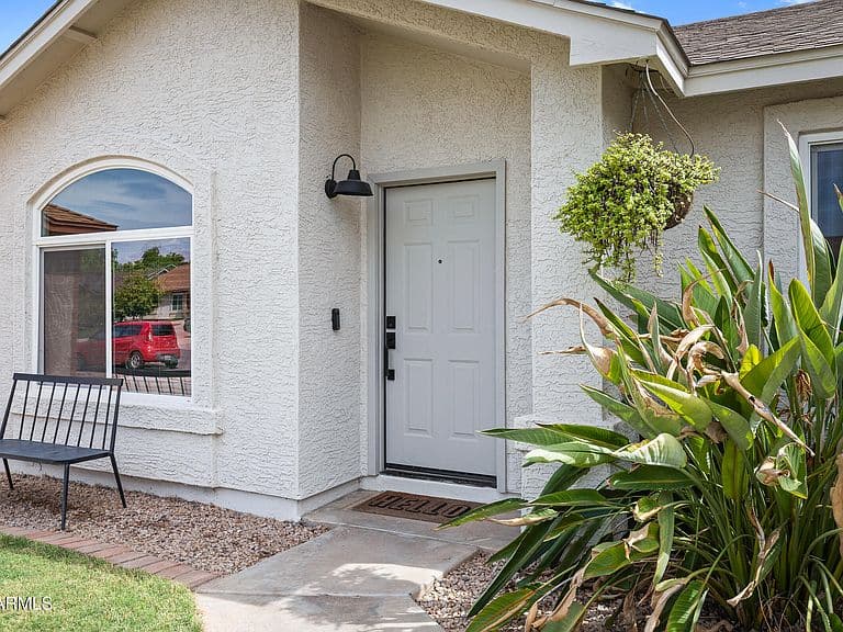 2063 E RANCH Court photo 3