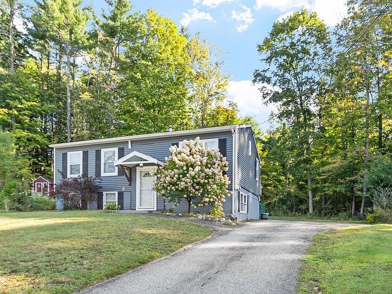147 Liberty Lane photo 2