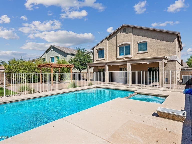 4133 E WESTCHESTER Drive photo 4