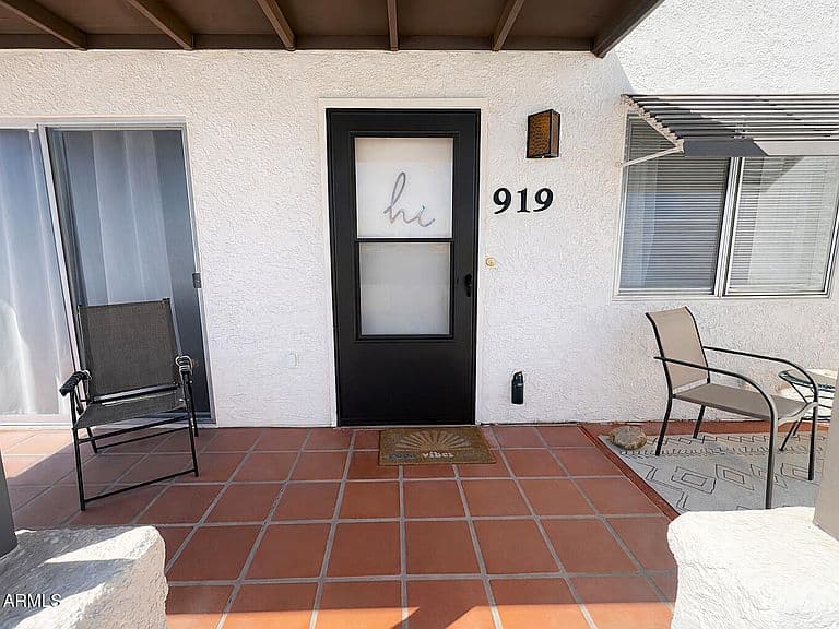 919 E LANCASTER Circle photo 5