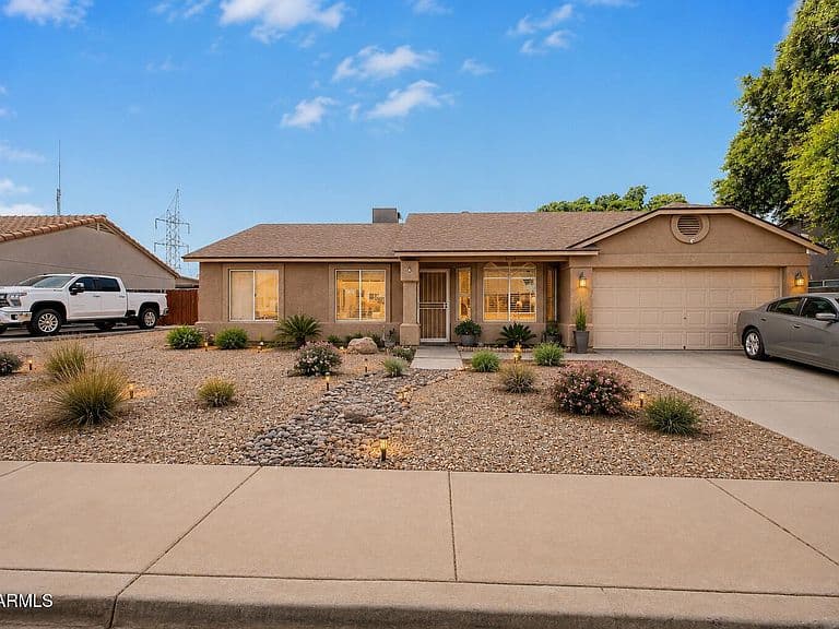 8025 E CICERO Street photo 1