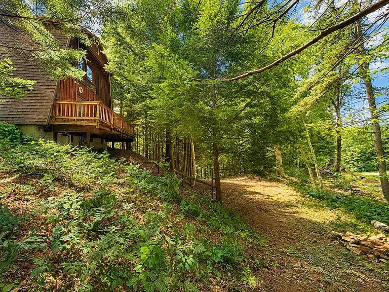 1018 South Hill Road photo 3