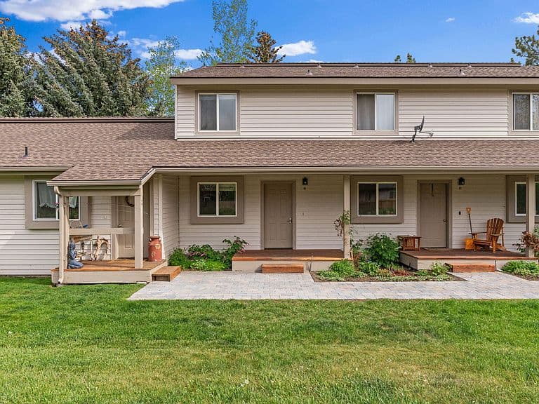 741 Willow Dr #B4 photo 1