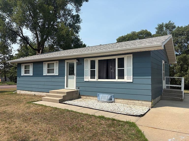 1500 E Birch Ave photo 1