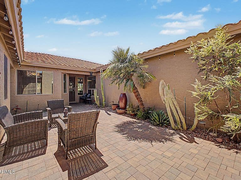 24613 S LAKEWAY Circle SE photo 5