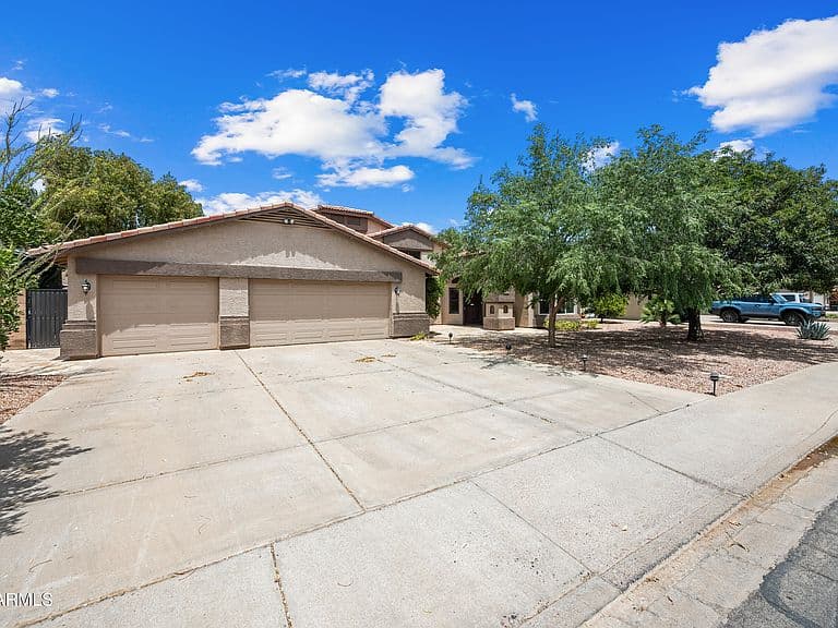 642 E SAGEBRUSH Street photo 1