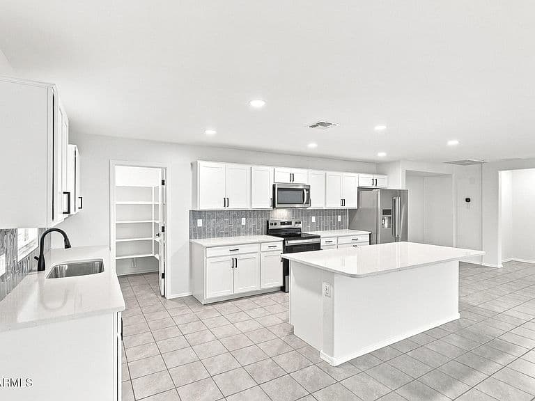 17175 W BLUE SKY Drive photo 5