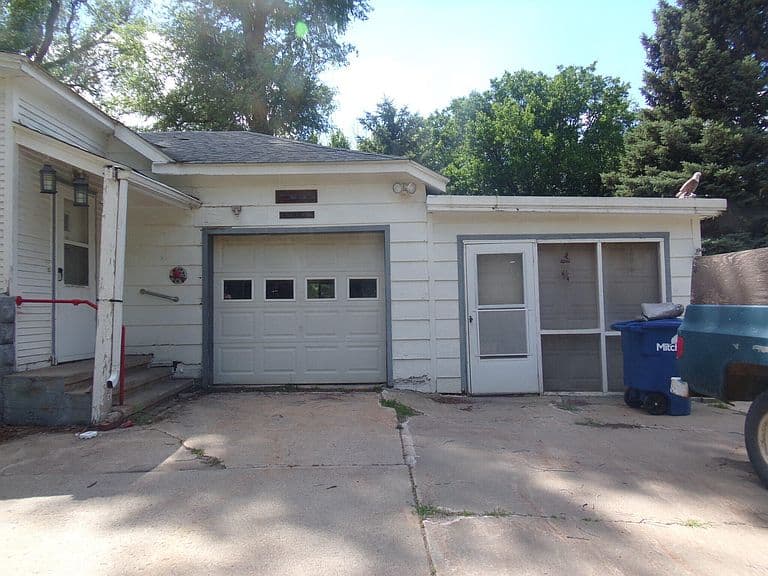 908 W Hanson Ave photo 4