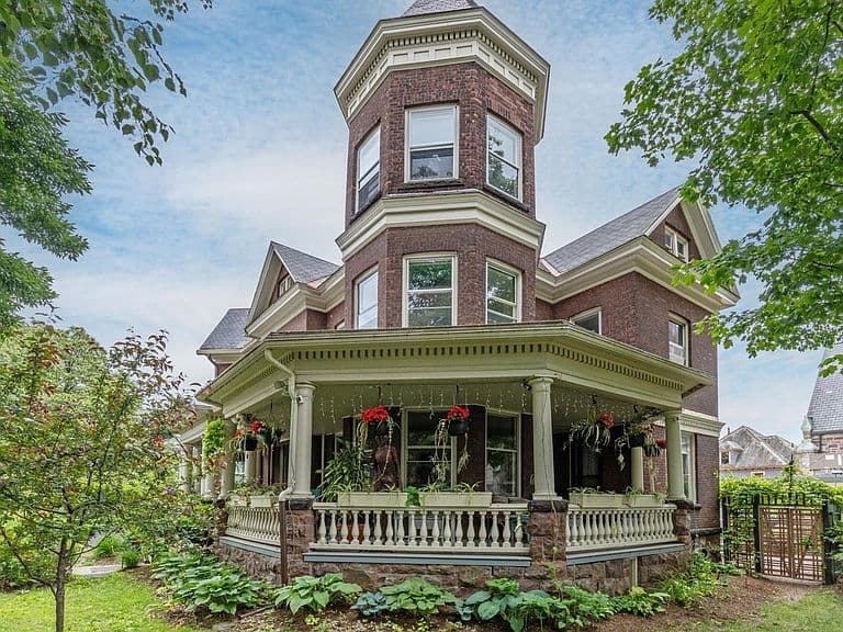 25 Buell Street photo 2