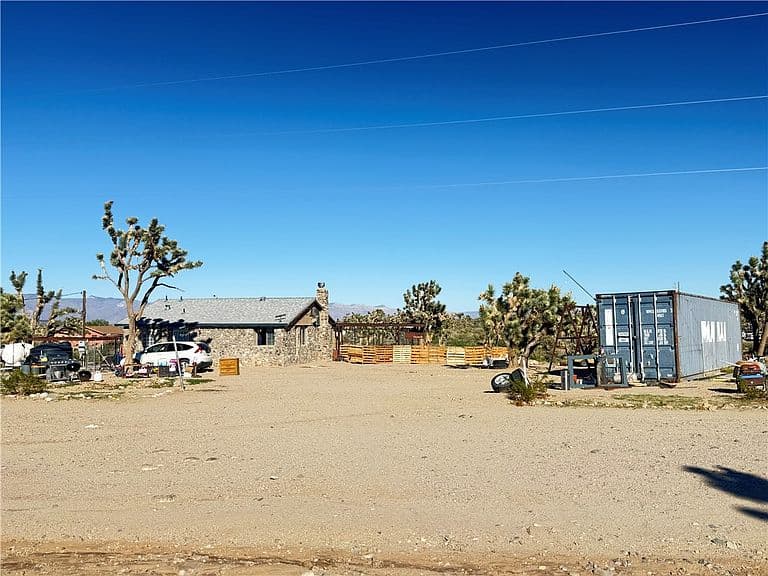 18096 N Olive Drive photo 3
