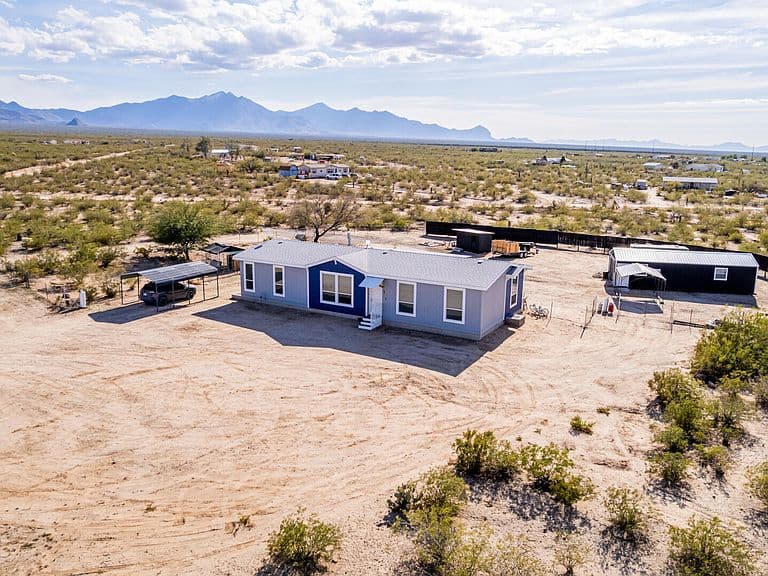 18150 S Mann Ave photo 4