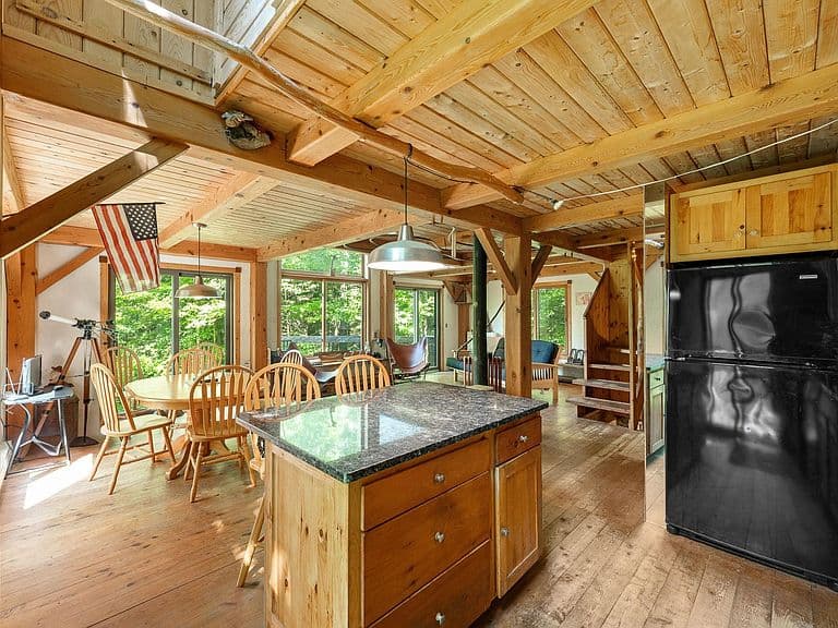 55 Stuart Lane photo 4