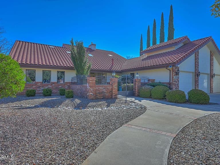 2721 Brewer Dr photo 1