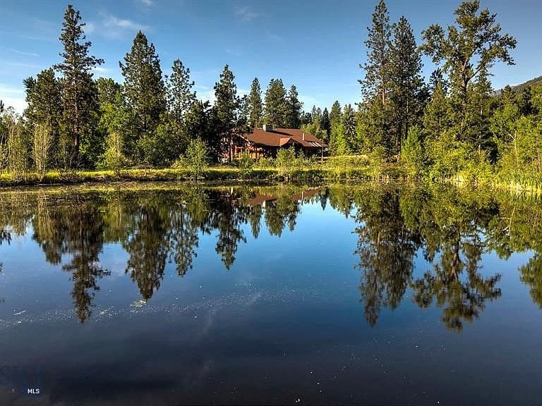 5600 Spring Mountain Rd photo 3