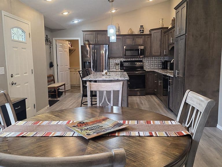 805 S Jayme Cir photo 4