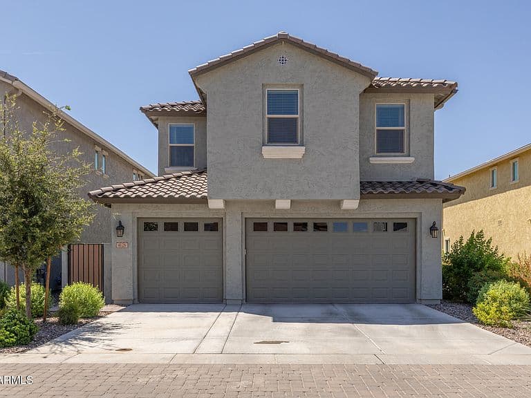 4126 E JONES Street photo 2