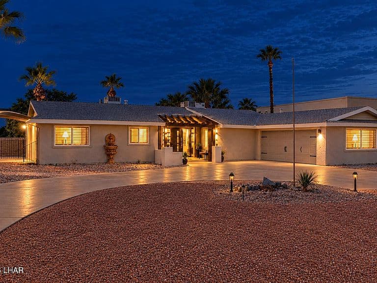 775 Little Dr photo 1