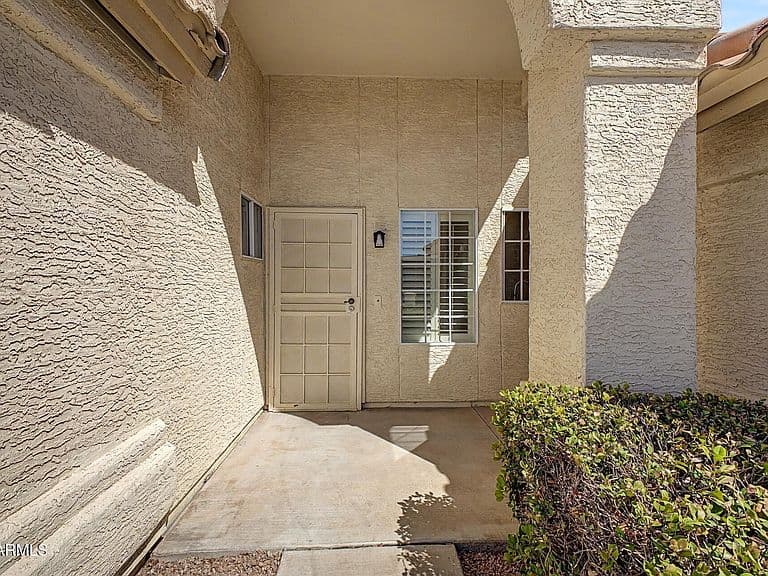 10604 E BELLFLOWER Drive photo 4