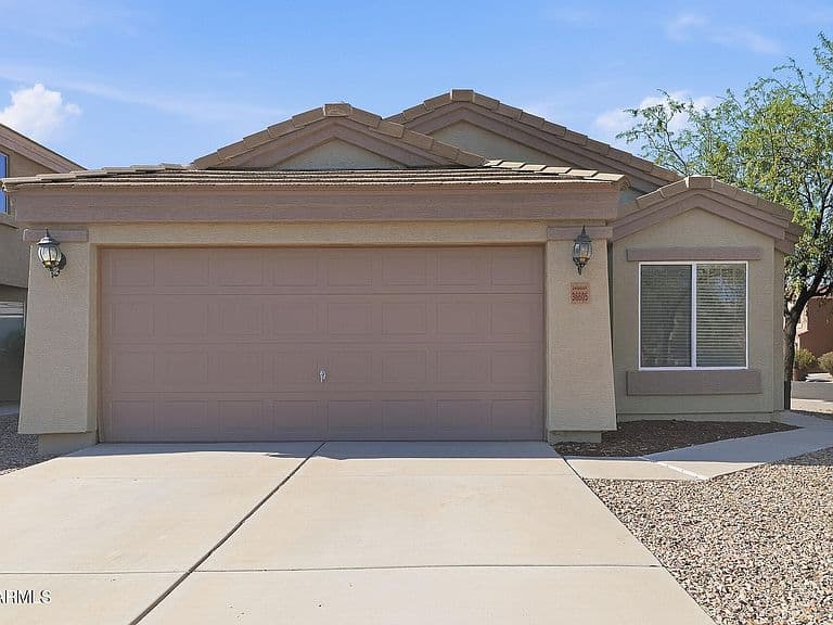 36605 W SANTA MARIA Street photo 1