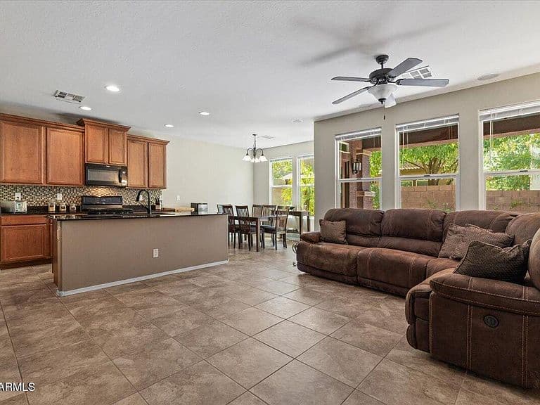 3451 E AMBER Lane photo 4