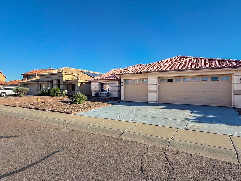 3925 W CHARTER OAK Road photo 2