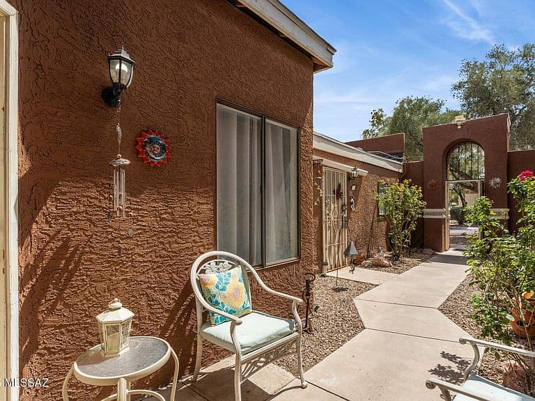 2930 W Avenida Obregon photo 5