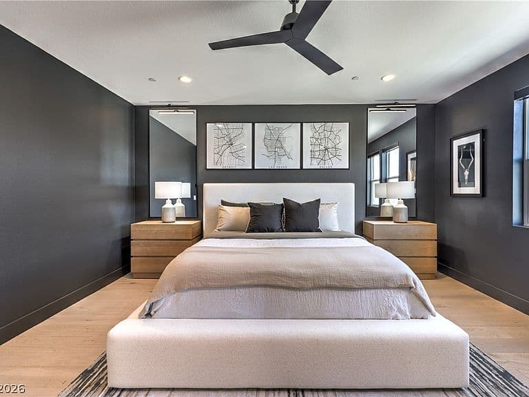 10214 Sequoia Glen Ave photo 4