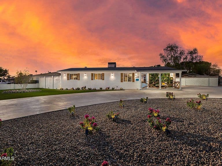 7856 E BEATRICE Street photo 2