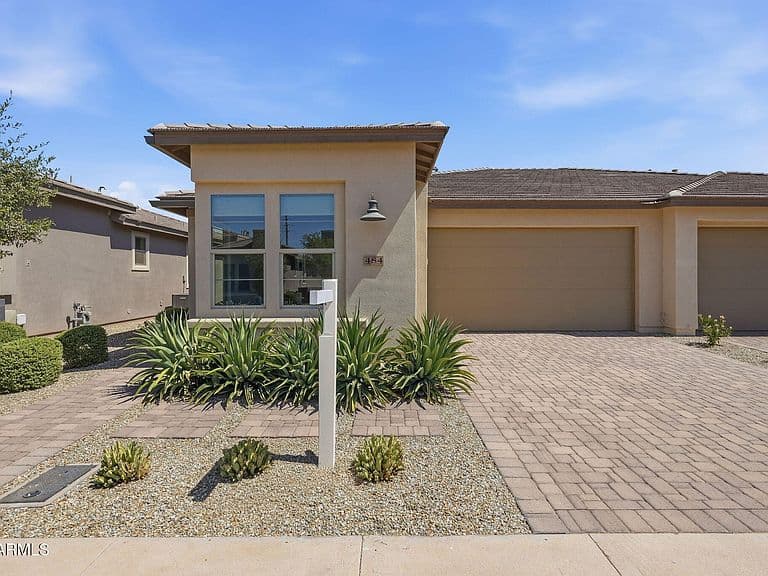 484 E CITRUS HOLLOW Way photo 3