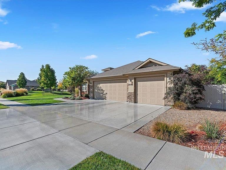 1441 N Bowknot Lake Way photo 3