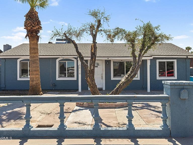 6919 W CYPRESS Street photo 1