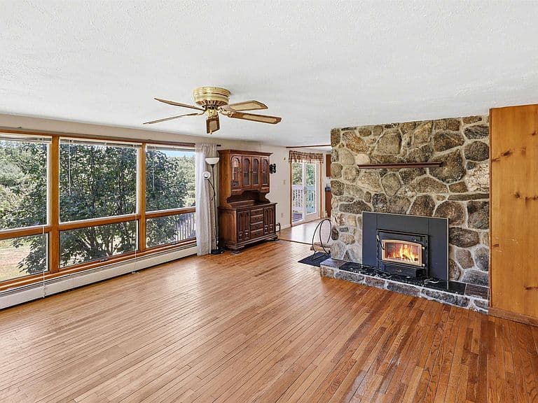 62 Hicks Hill Road photo 4