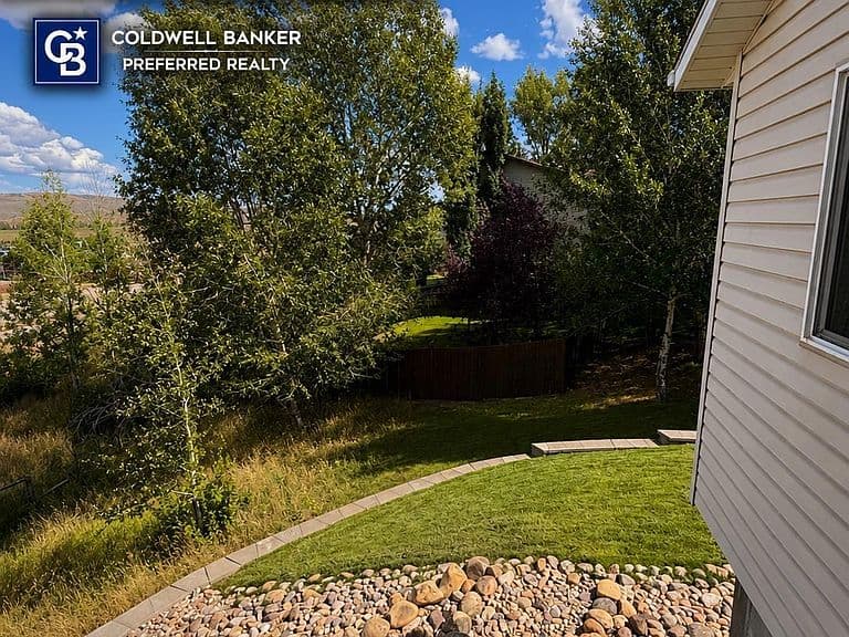 250 Aspen Hills Ct photo 4