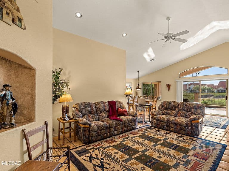 11167 N Desert Flower Dr photo 5